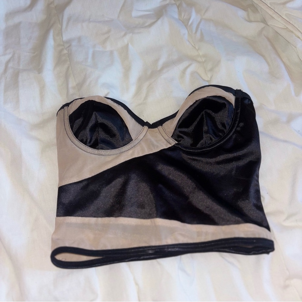 PrettyLittleThing Black and Tan Bustier
